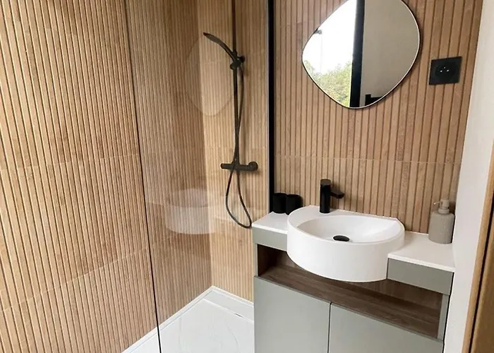 Baya - 800 M De La Vila *