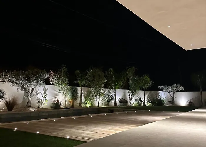 Vila Baya - 800 M De La *