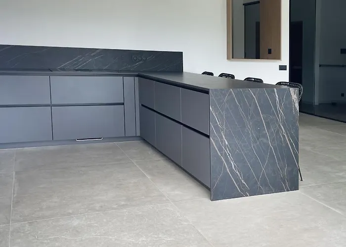 Baya - 800 M De La Vila *