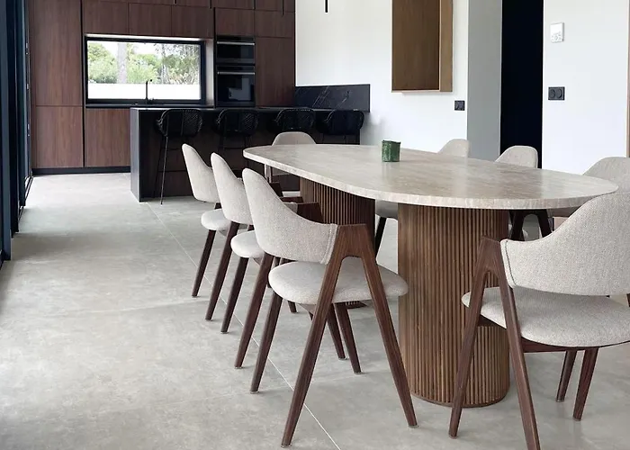 Baya - 800 M De La *