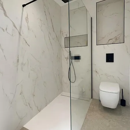 Villa Baya - 800 M De La *