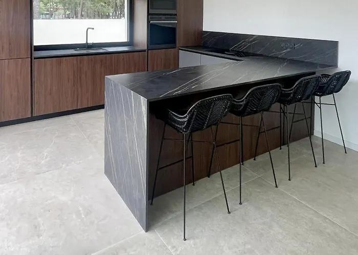 Baya - 800 M De La Agde